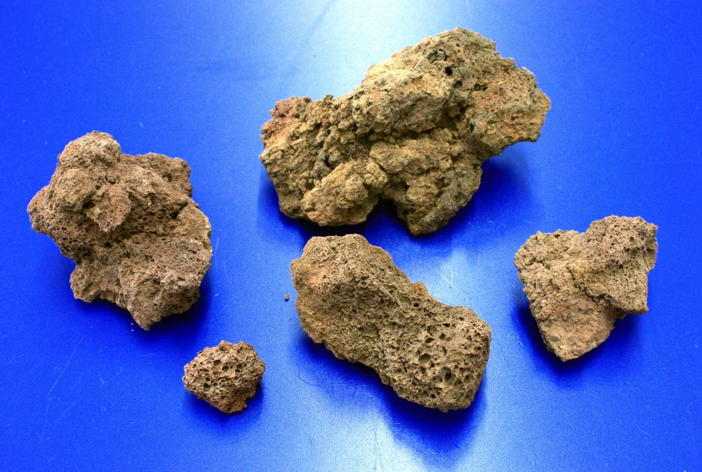 Nano Stone "Island-Lava" - Set mit 5 bis 7 Steinen Nano Stone "Island-Lava" - Set Mit 5 Bis 7 Steinen -Wfw Wasserflora 035aAT 1 2